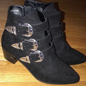 FOREVER 21 BLACK BOTTLES WITH SILVER HARDWARE